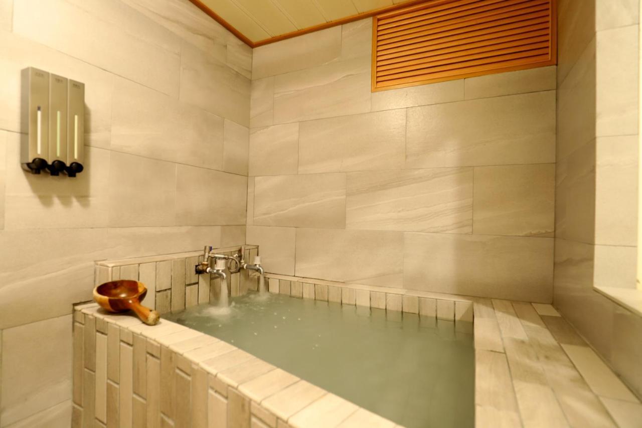 Phoenix Pavilion Hot Spring Hotel Taipei Exterior photo
